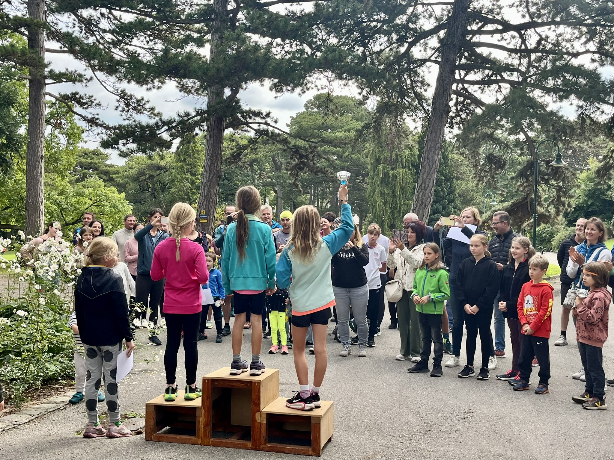 Vöslauer Harzberg-Crosslauf und Kinder-Crosslauf
